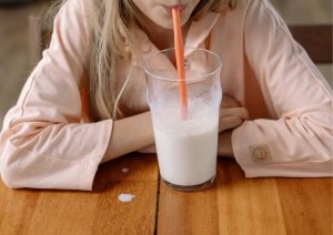 4 5 Wat is het verschil tussen lactose intolerantie en koemelkintolerantie?